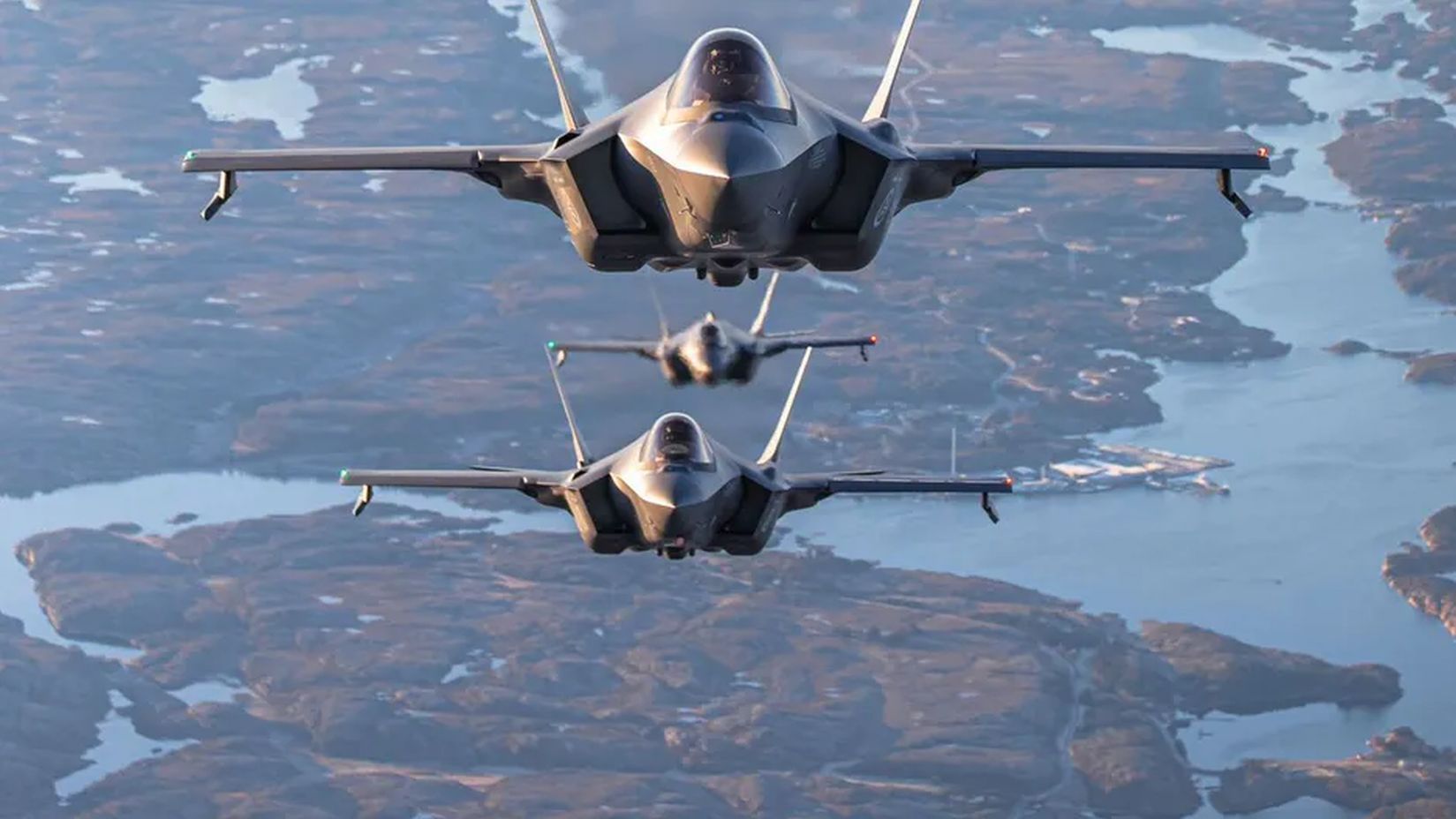 F-35 startują raz za razem. Tak reaguje sąsiad Rosji