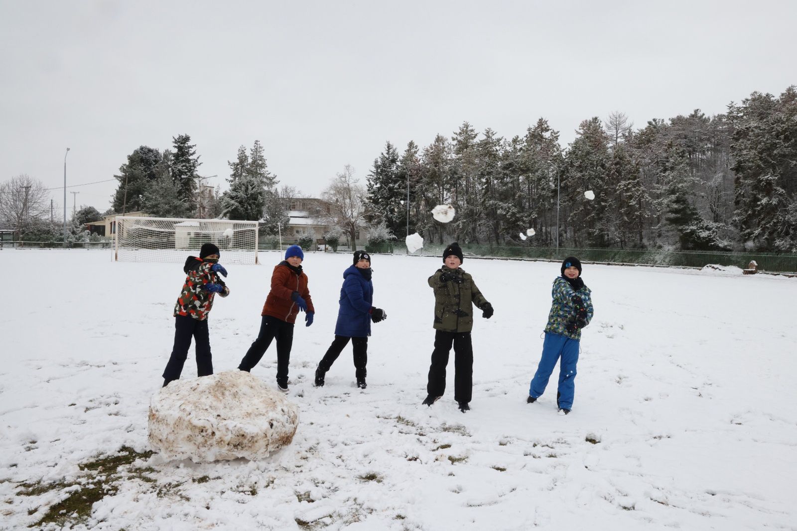 "1100 plus" na ferie. Ruszył nabór na dofinansowane zimowiska