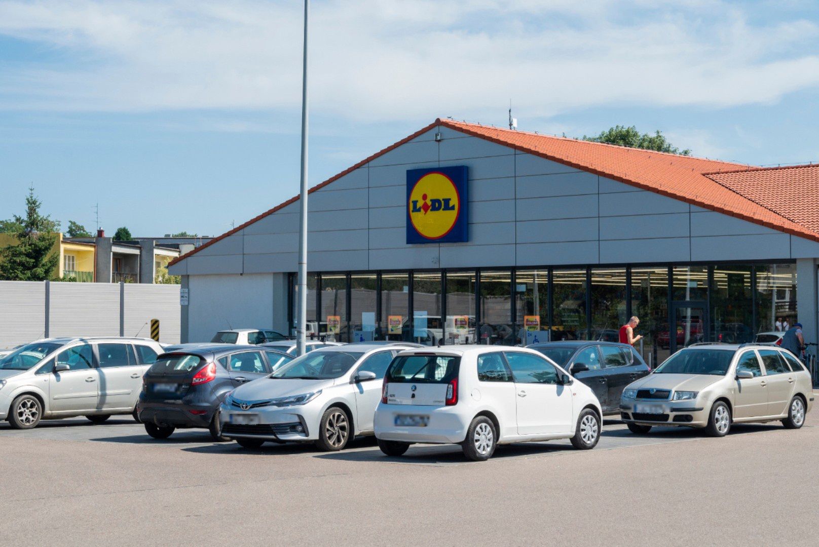 Nowy system na parkingach Lidla. Oto na czym polega