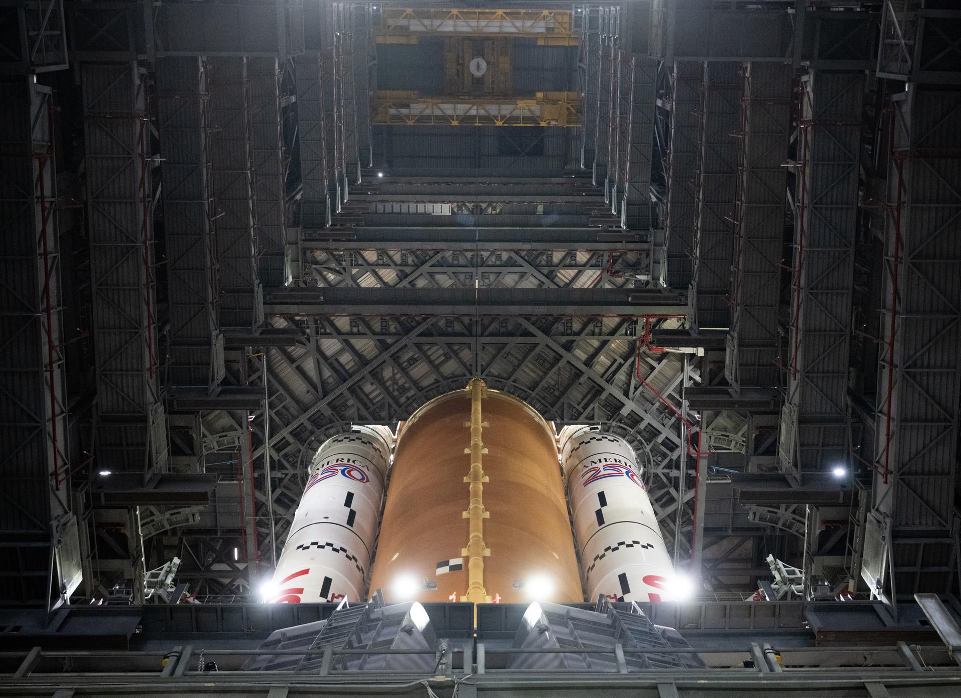 Rakieta księżycowa niedługo trafi na stanowisko startowe. Artemis 2 coraz bliżej