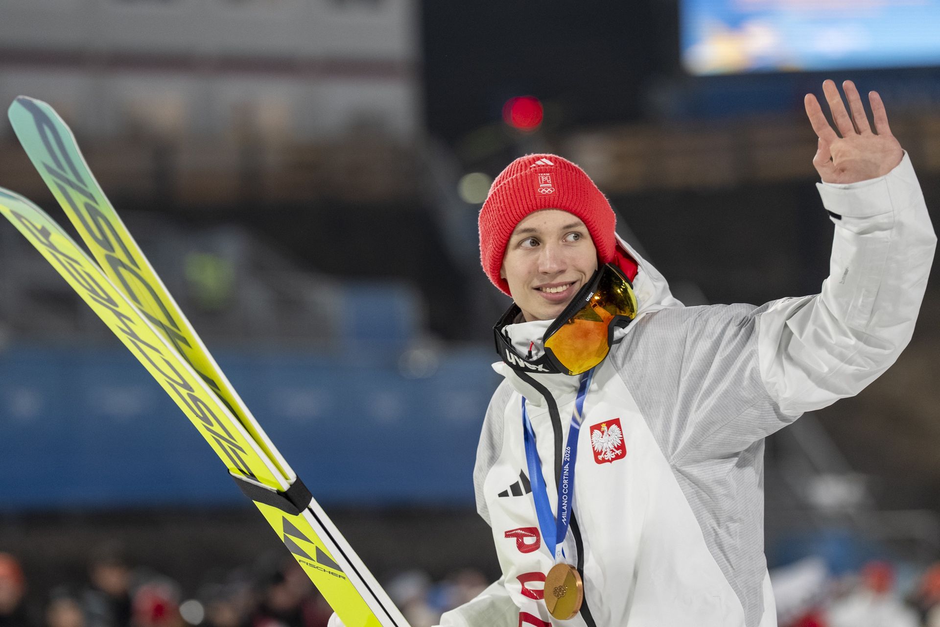 Sukcesy Kacpra Tomasiaka zwiększają widownię skoków