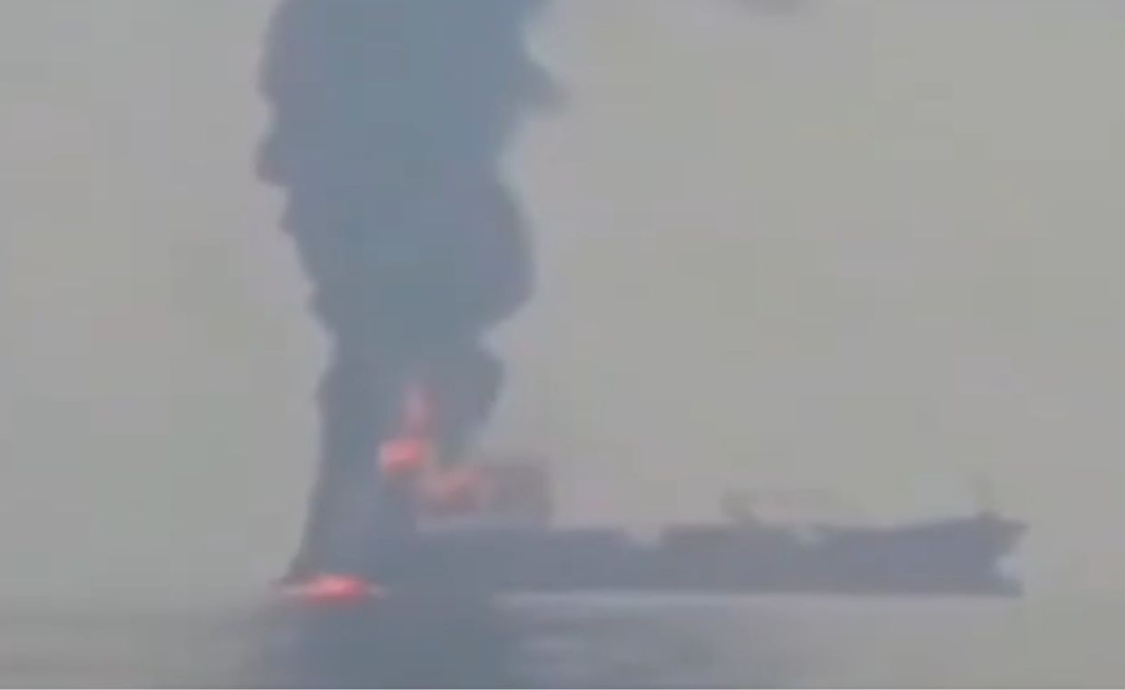 Teheran uderza w Ormuz. Tankowiec trafił na minę