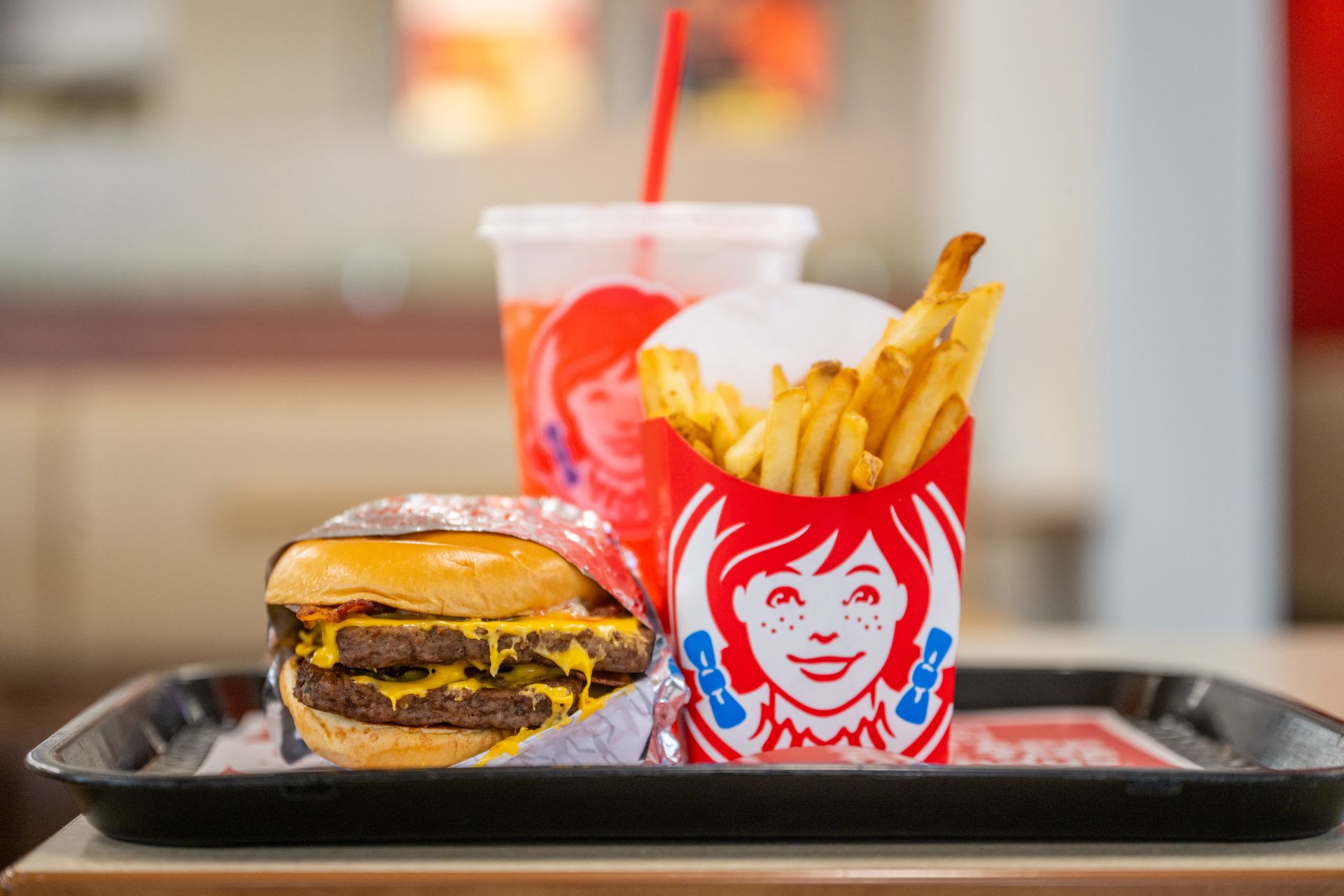 Konkurencja McDonald's wchodzi do Polski. Ruszyły rekrutacje
