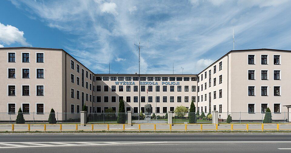 Norowirus w Akademii Policji w Szczytnie. Blisko 100 osób zakażonych