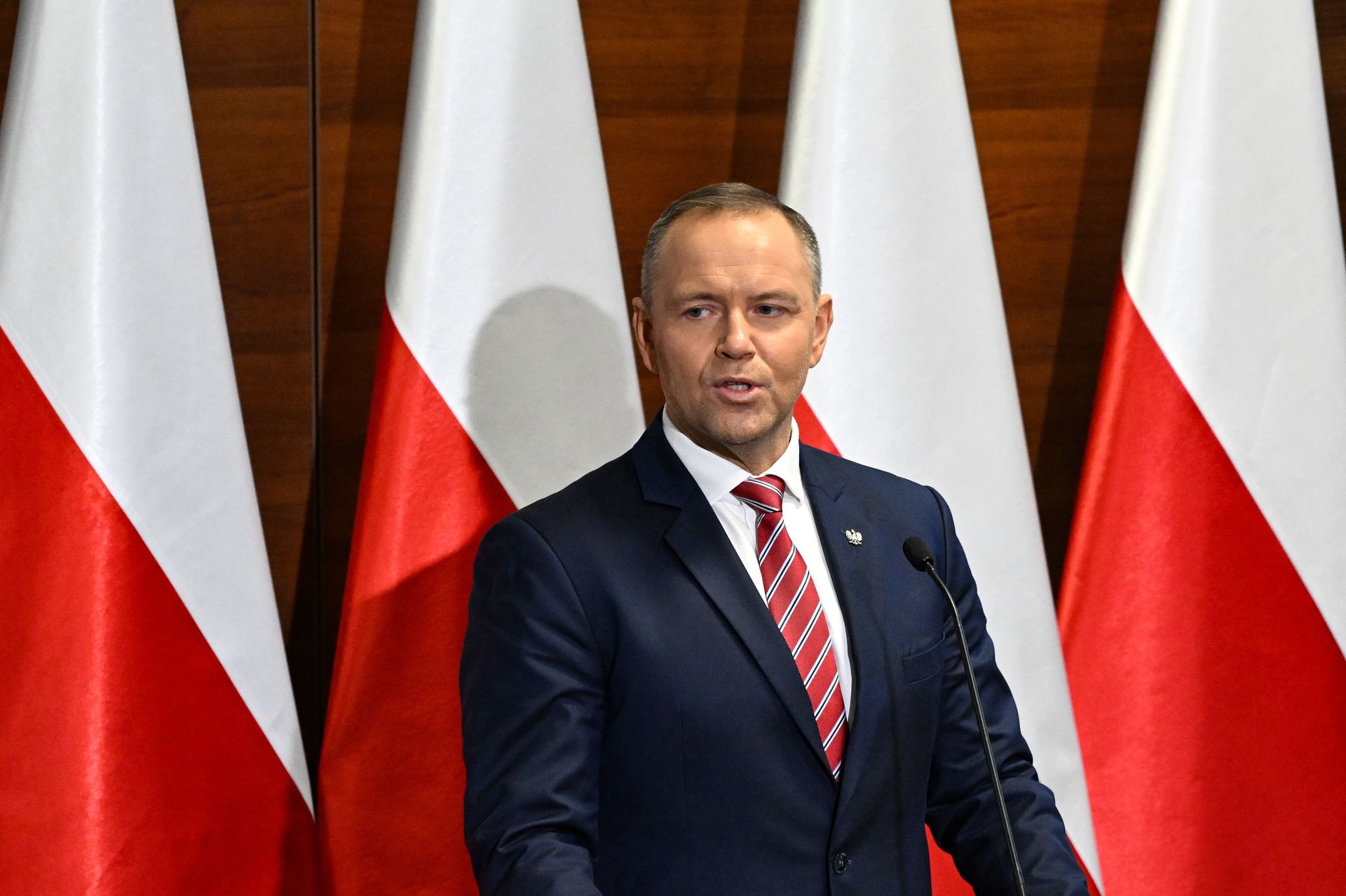 Polacy "rozliczyli" Nawrockiego. Tak widzą podpis pod ustawą