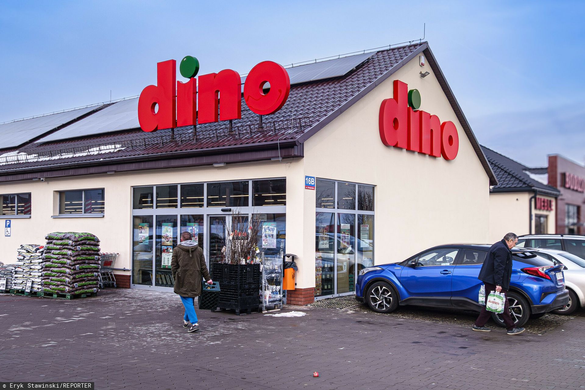 Inne godziny otwarcia sklepów. Tak będzie działało Dino