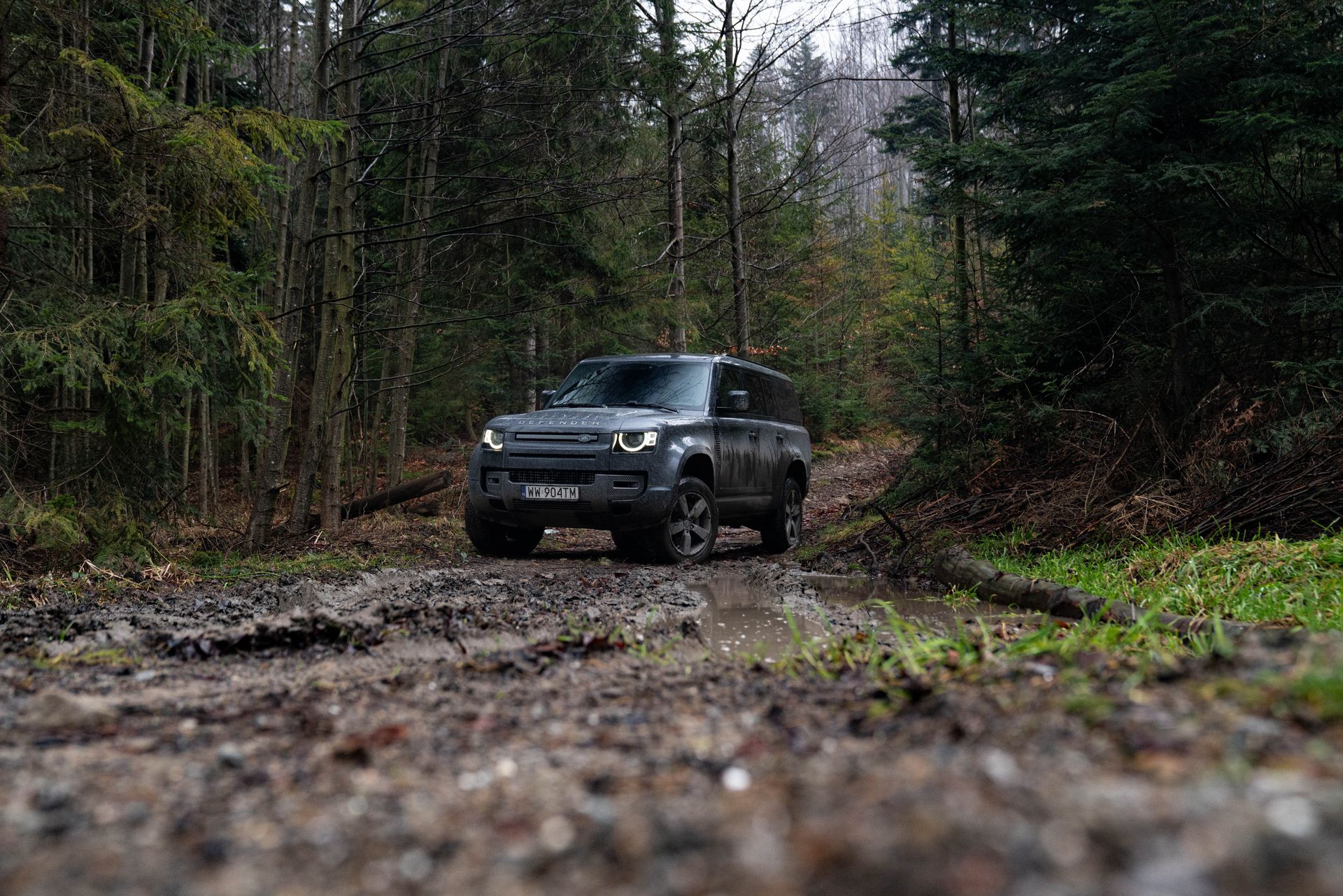Test: Land Rover Defender 130 Outbound - zew przygody