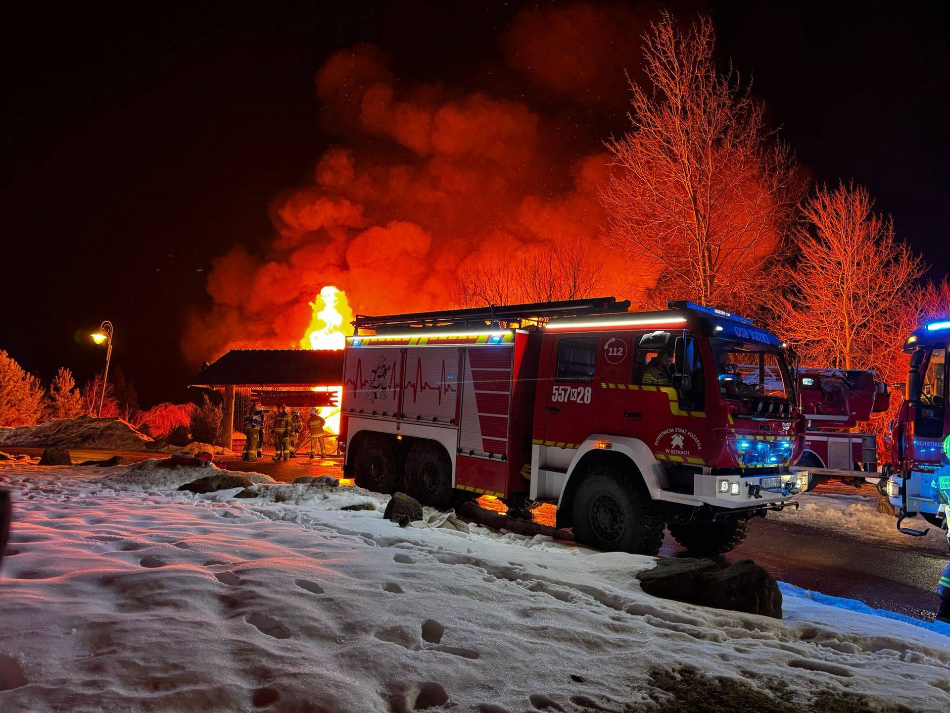 Pożar na weselu. Płonie karczma pod Wadowicami