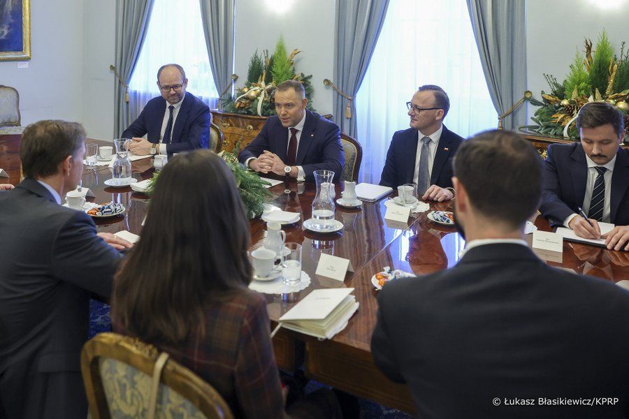 Prezydent Nawrocki spotkał się z przedstawicielami Mety