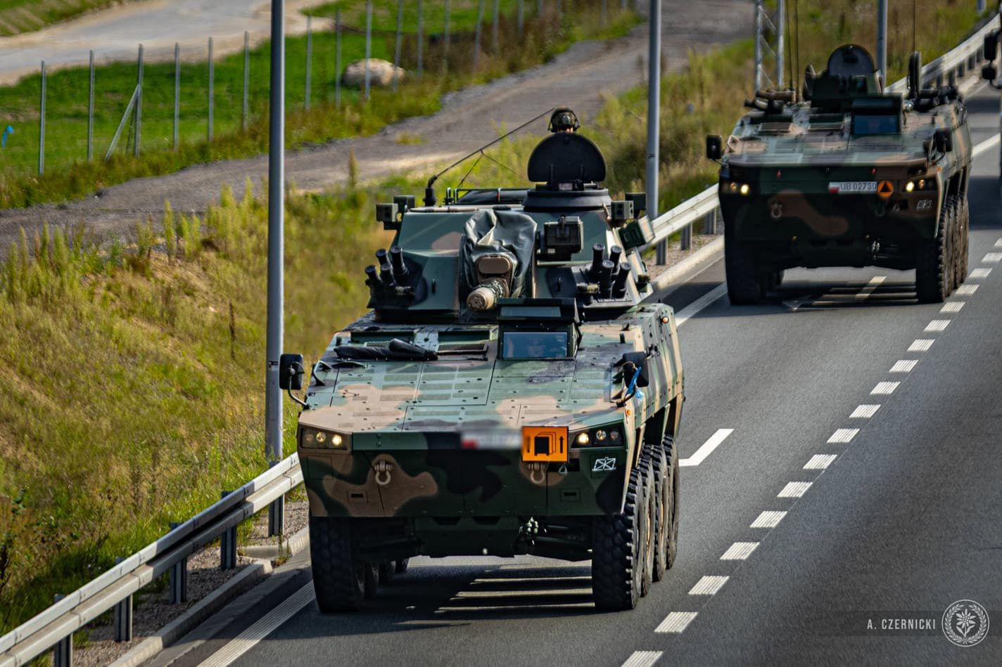 Ćwiczenia w Polsce. PGZ wyjaśnia, jak się zachowywać