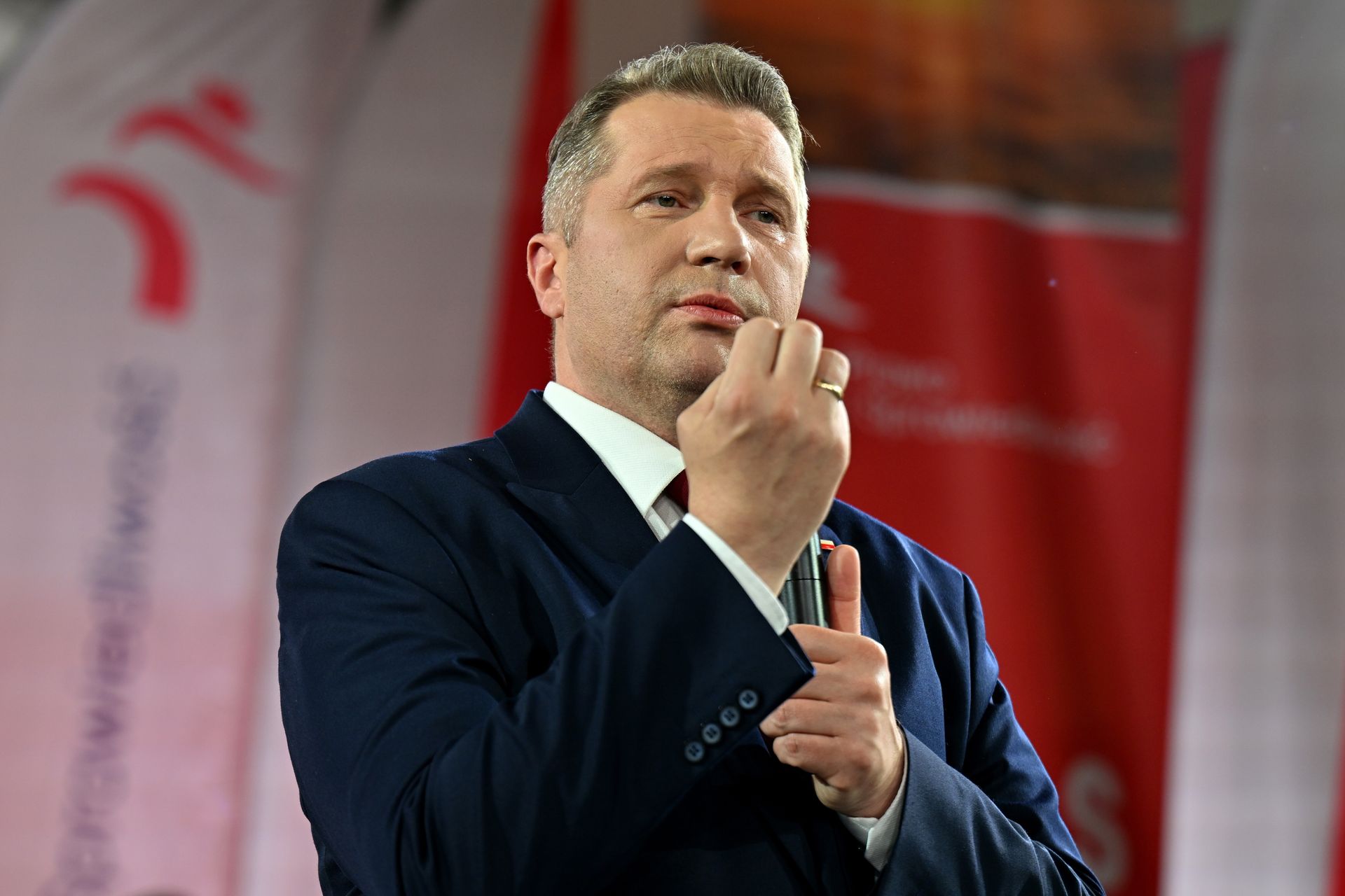 Tak Czarnek doradzał młodym ws. rodzin. "I już jest po sprawie"