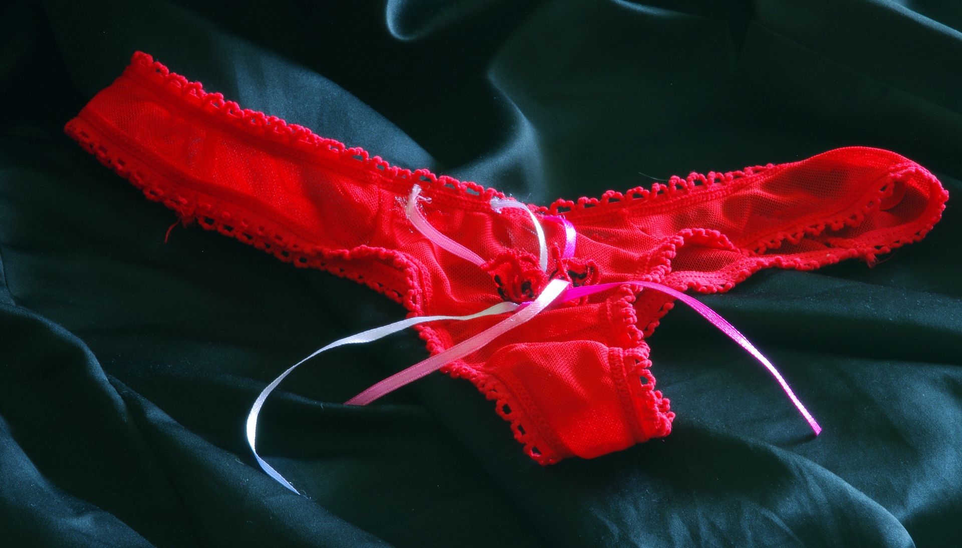 Najgorszy rodzaj majtek. Ginekolożka i położna ostrzegają