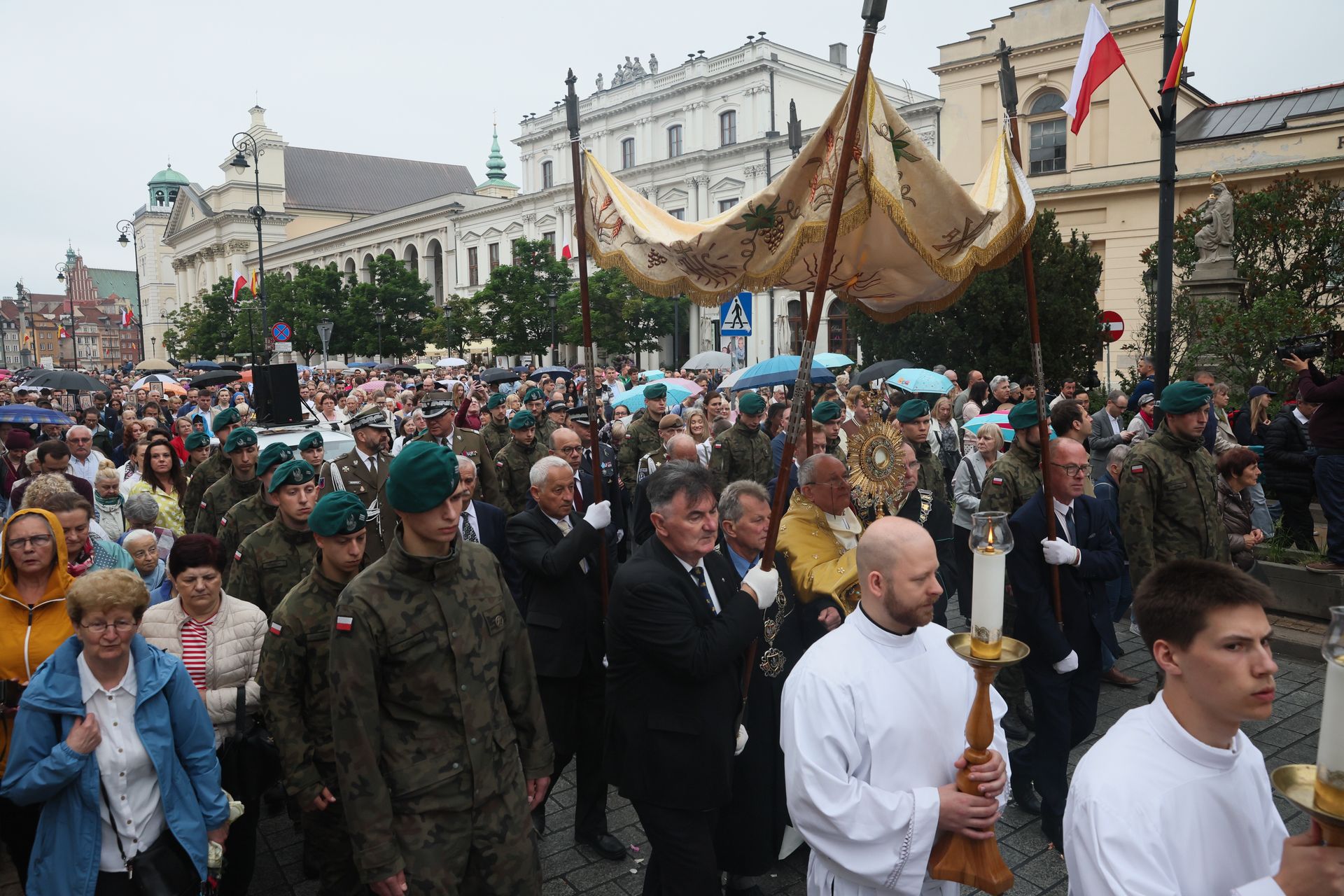 Uroczystość Bożego Ciała, czyli katolicka religijność w pigułce