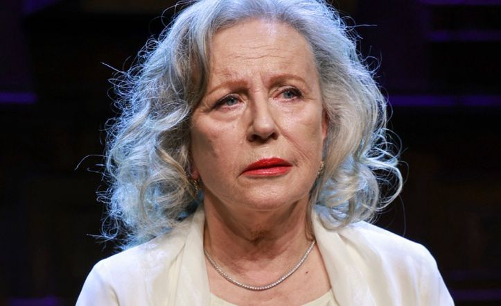 Krystyna Janda o życiu w cieniu hejtu: "Nie chodzę na premiery, adekwatnie nie chodzę do restauracji i kawiarni"