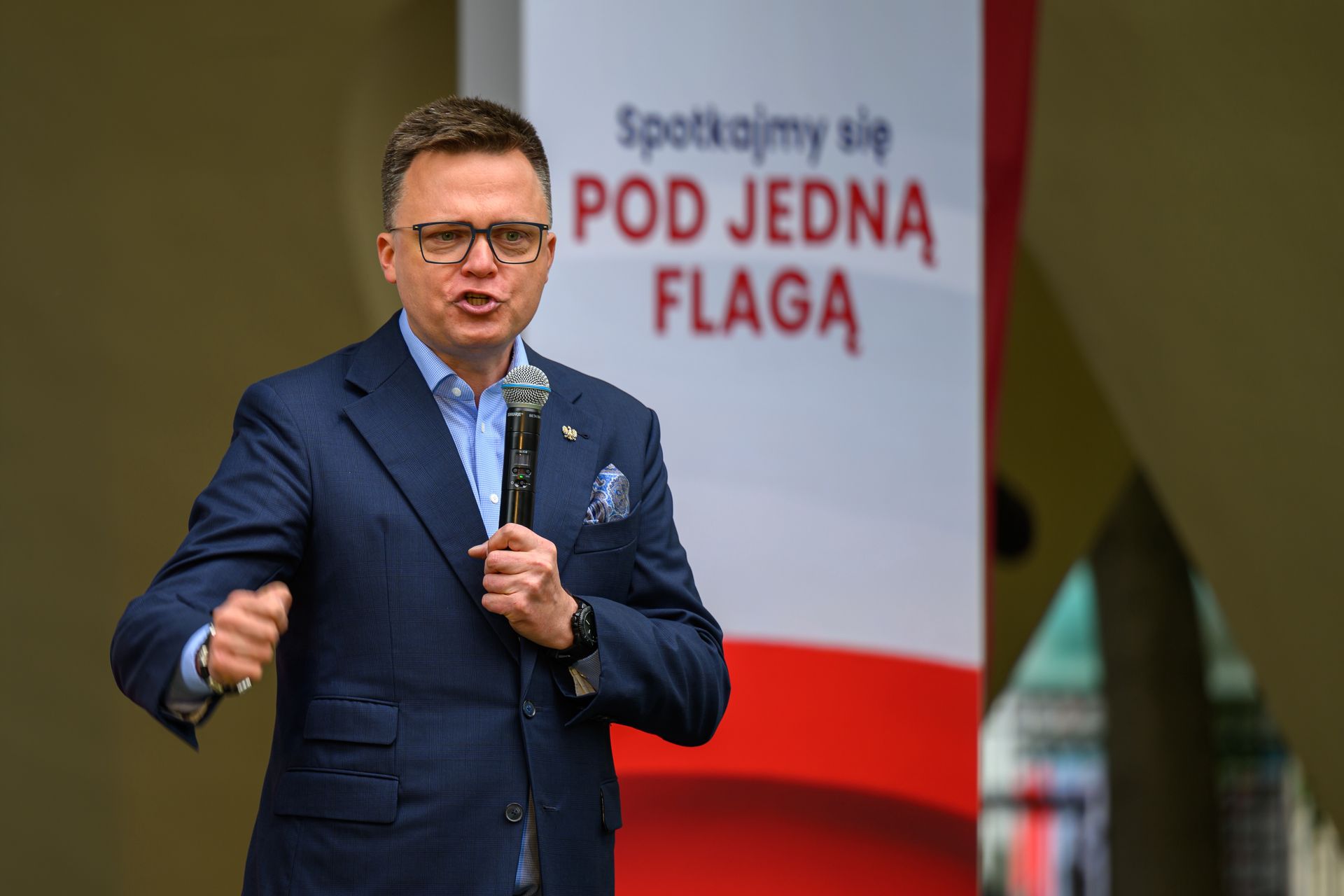 Pozew w trybie wyborczym. Hołownia wystąpił przeciwko dwóm posłom PiS