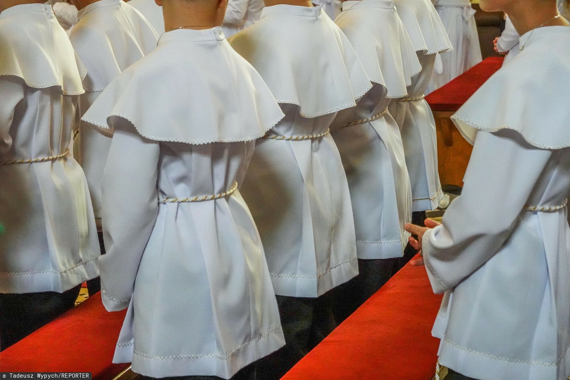 KRD zapytało o Pierwszą Komunię. Widełki to pięciu do dziesięciu tys.