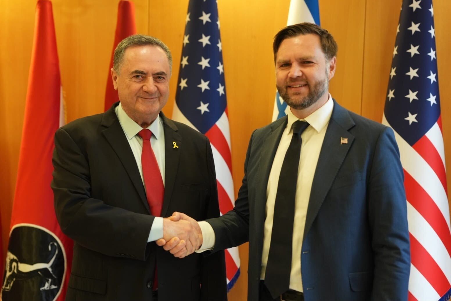 "Cofnąć Iran do epoki kamienia". Szef MON Izraela czeka na zgodę USA