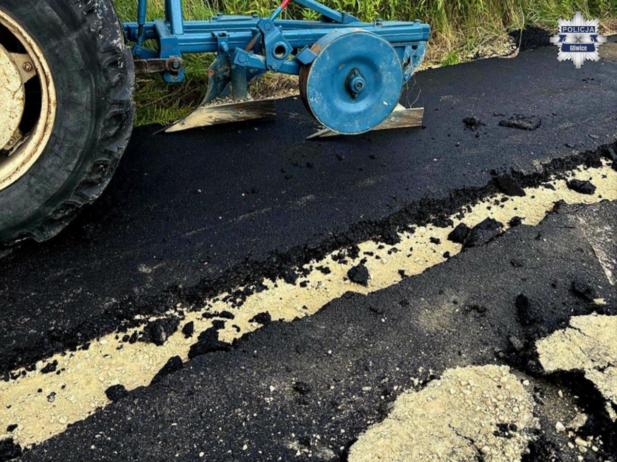 Rolnik zaorał nowy asfalt. Może usłyszeć zarzuty