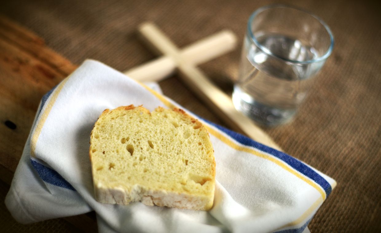 Wielkanoc 2025. Kiedy kończy się Wielki Post? Od kiedy można jeść mięso w Wielkanoc?