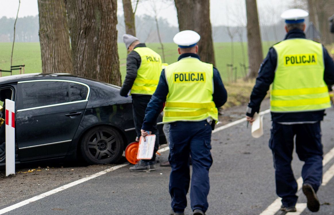 Tragedia w sylwestra. Nie żyje 19-letni kierowca BMW