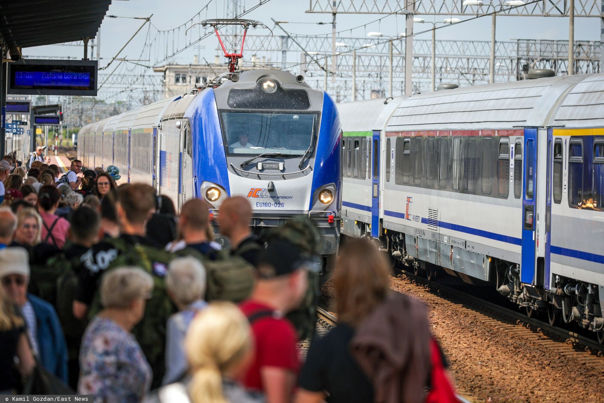 Kolejne pociągi odwołane. Upał paraliżuje kolej