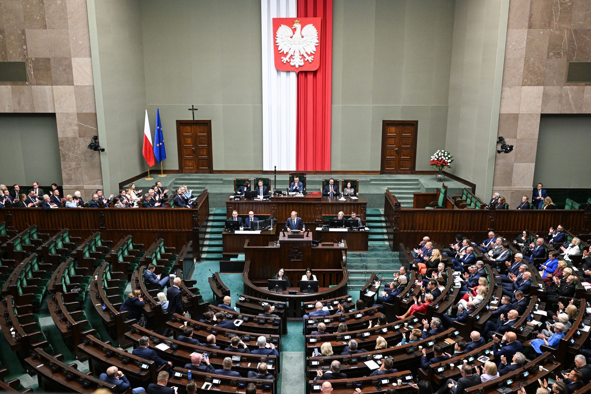 Papa wyszedł z posiedzenia Sejmu. Nie słucha dalej pytań