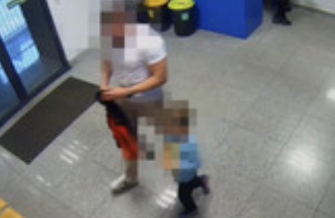 Dramatyczna akcja w Zawierciu. Chłopiec dławił się lizakiem