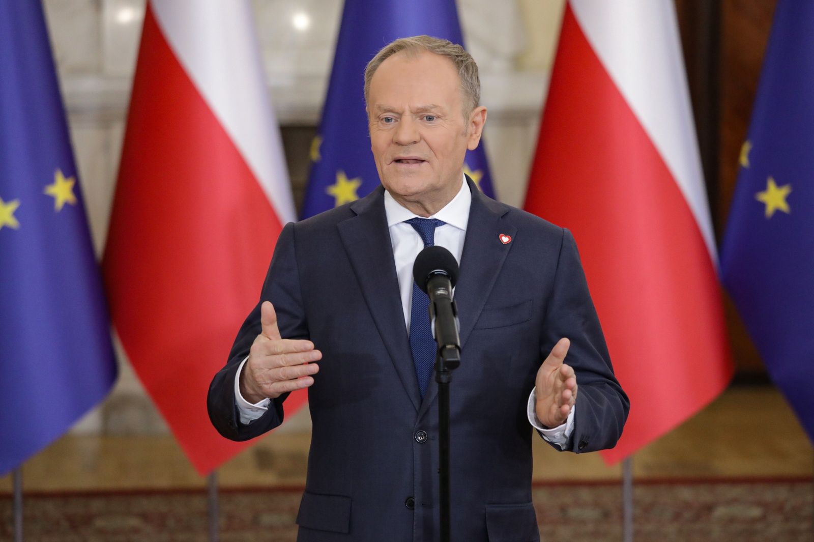 "Jak diabeł". Tusk nie ma wątpliwości ws. "ucieczki" Ziobry