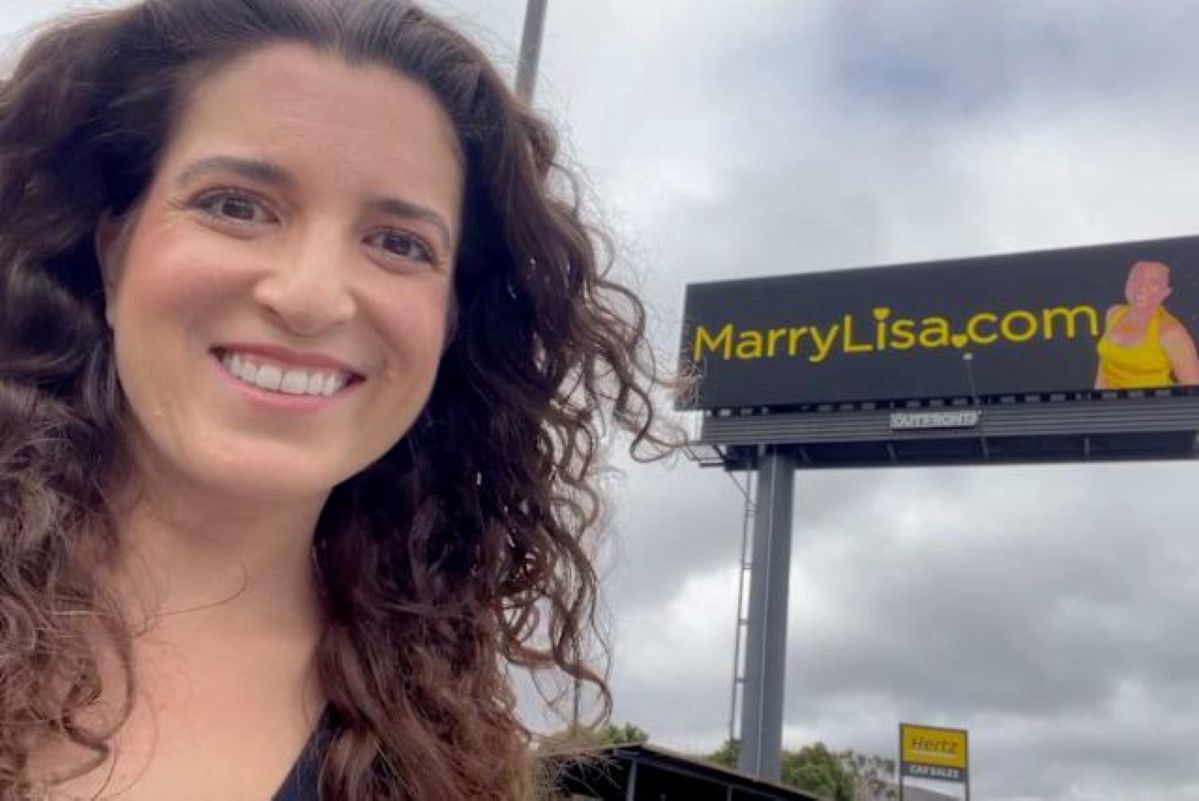 Billboardy zamiast Tindera. Nietypowy sposób na znalezienie męża