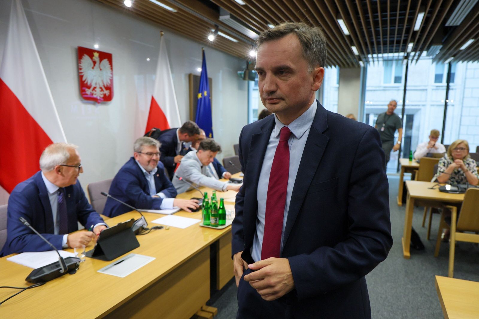 Ziobro stawił się na komisję. "Przeniosłem zabieg"