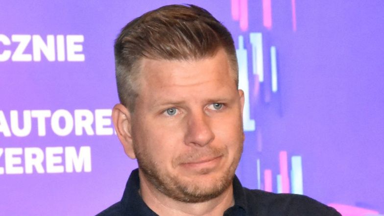 Internauta zaczepił Filipa Chajzera: "Znany tata pozwala sprzedawać w wysokiej cenie zwykłe jedzenie". Co na to prezenter?