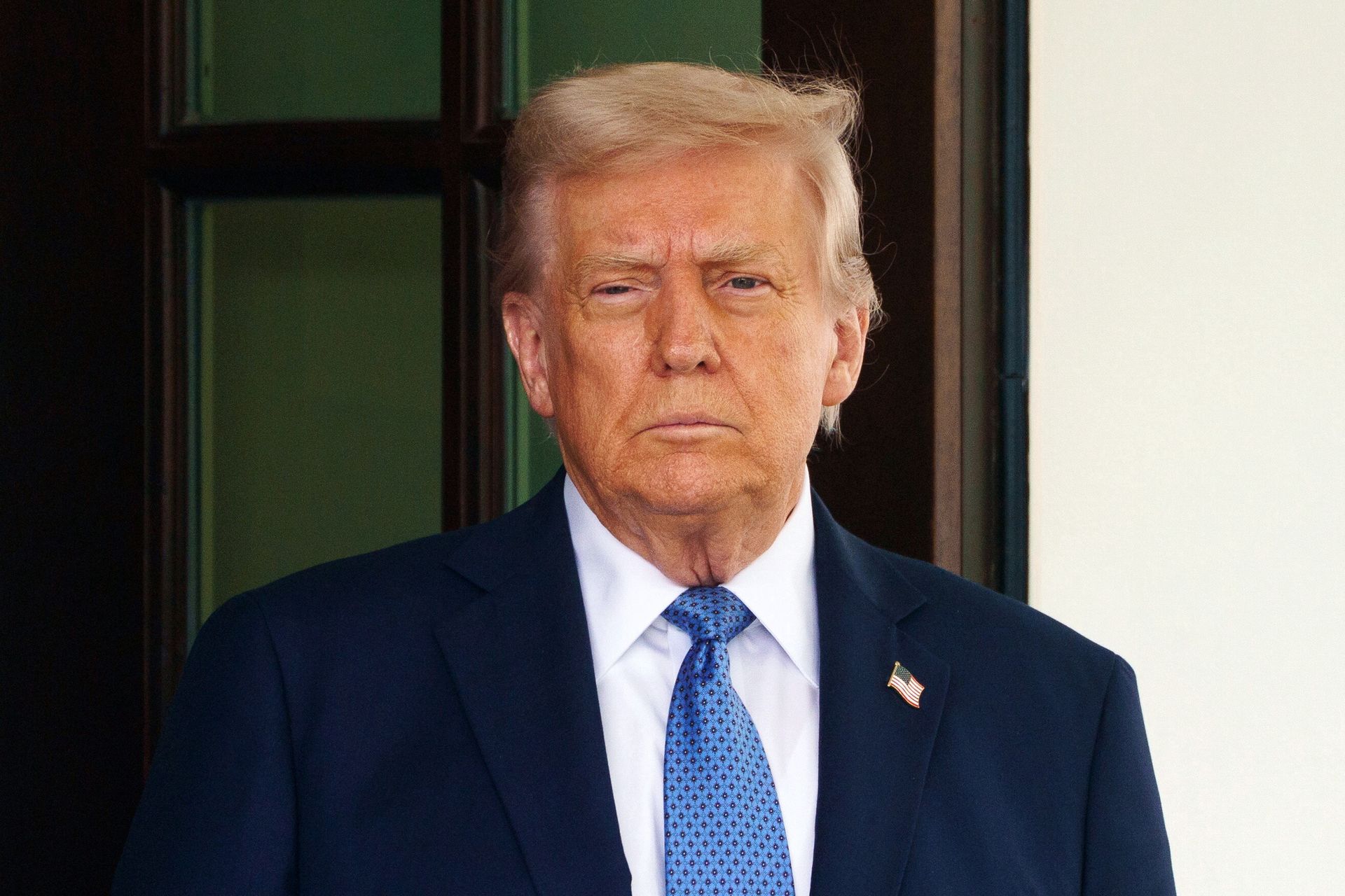 Najpierw "Władimir, STOP!", a potem? Eksperci: Trump gra miękko z Putinem