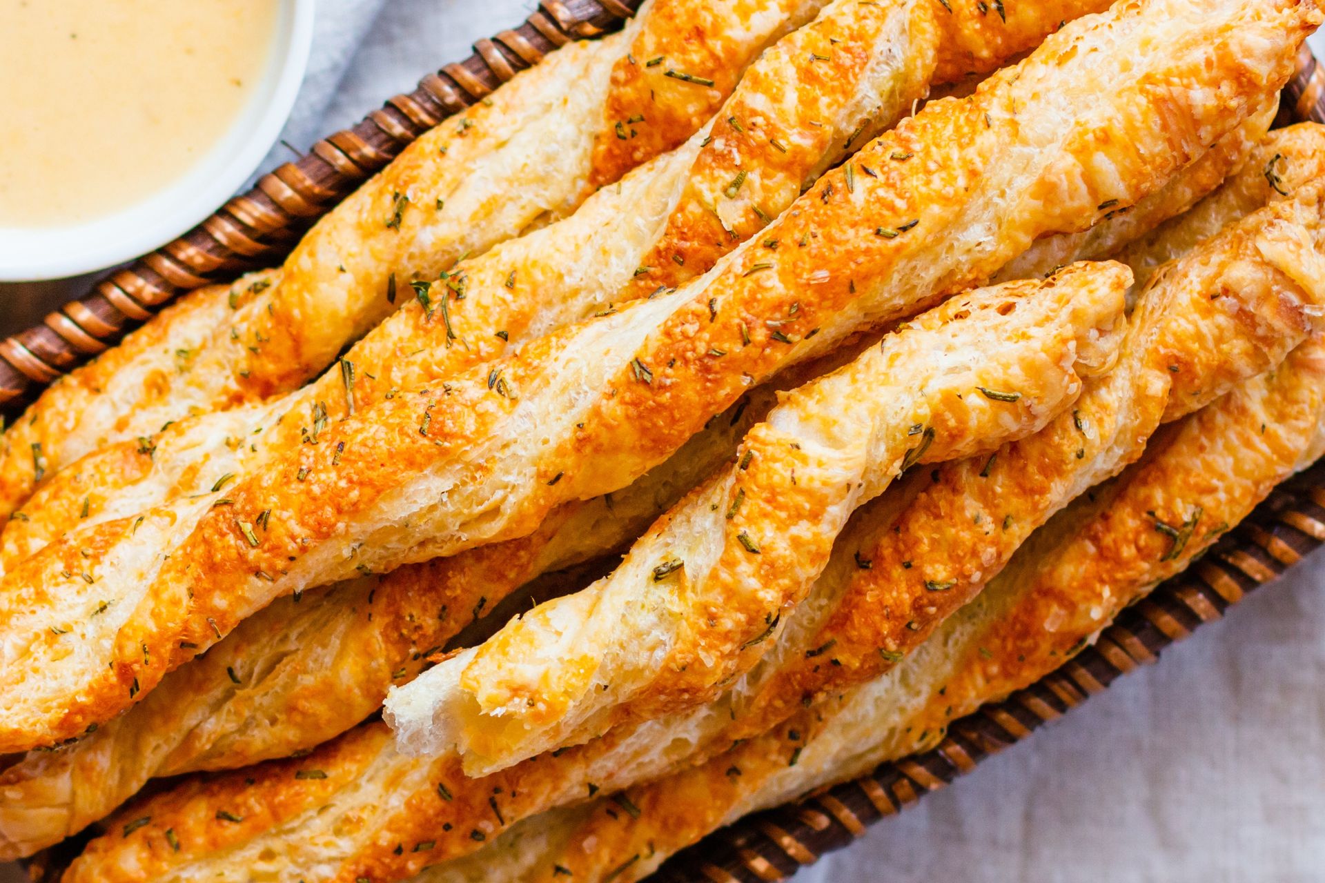 Takiej przekąski nie powstydziłaby się choćby włoska piekarnia. Nieważne ile zrobisz, wszystko zniknie