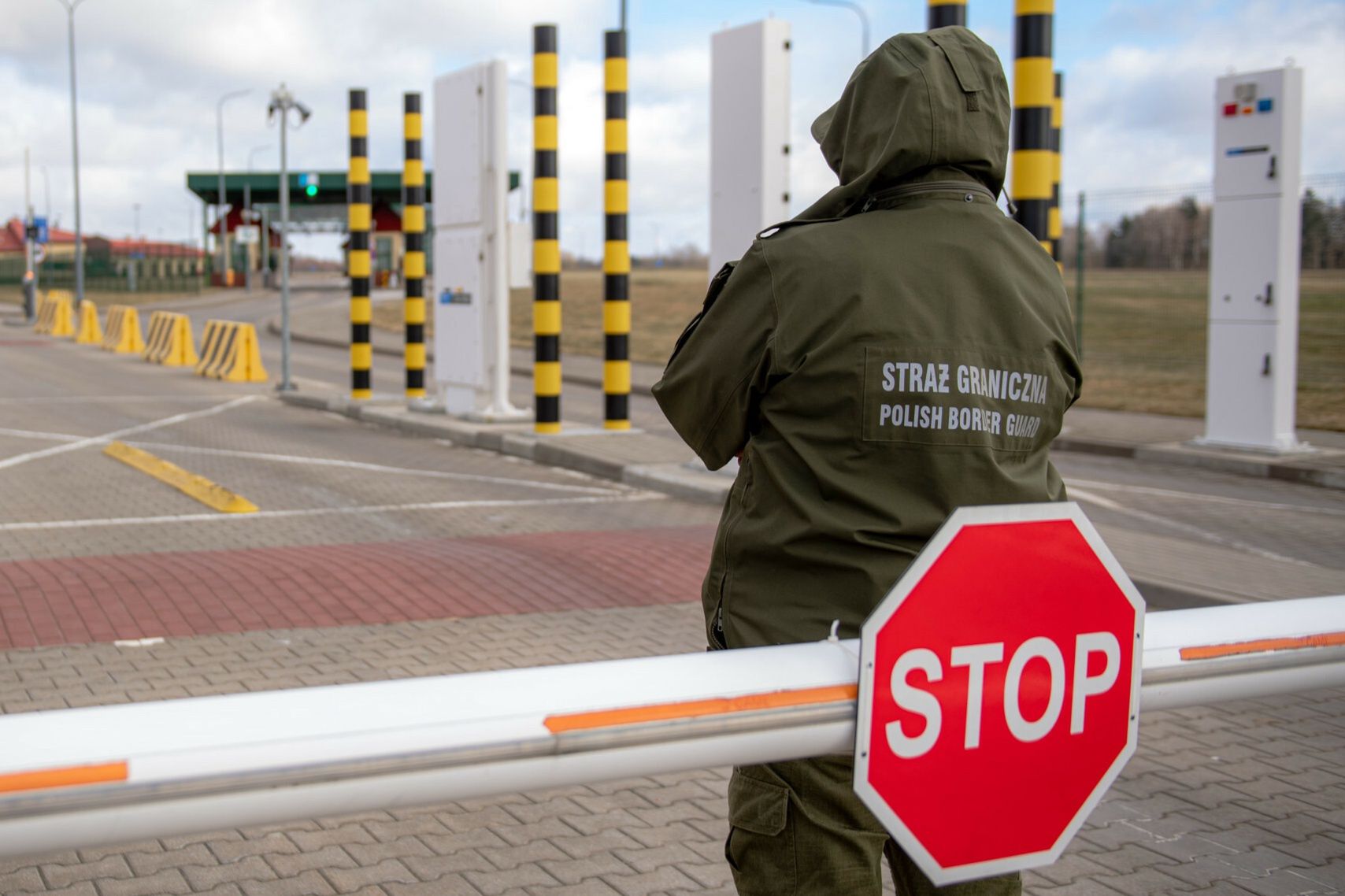 Rosjanie z Królewca chcą prawa wjazdu do Polski jako turyści. Burza po decyzji Sikorskiego