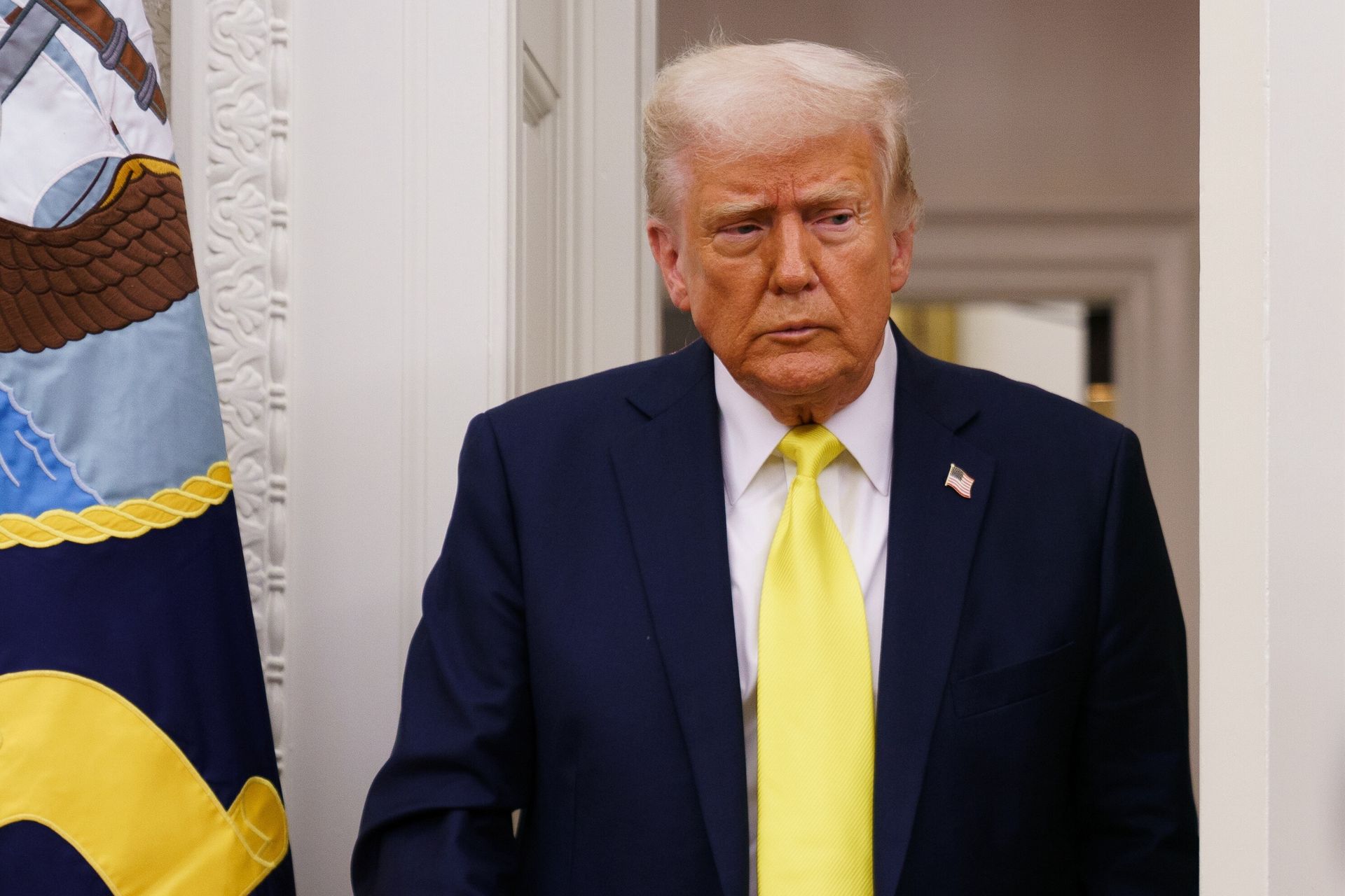 Trump traci poparcie w sondażach. Prezydent obrywa za politykę gospodarczą