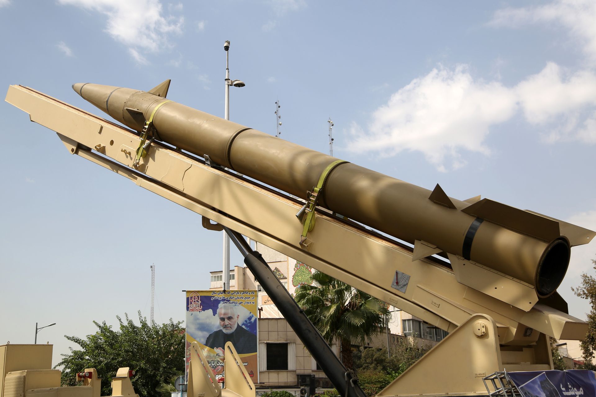 Iran znów się zbroi. Statki płyną z Chin