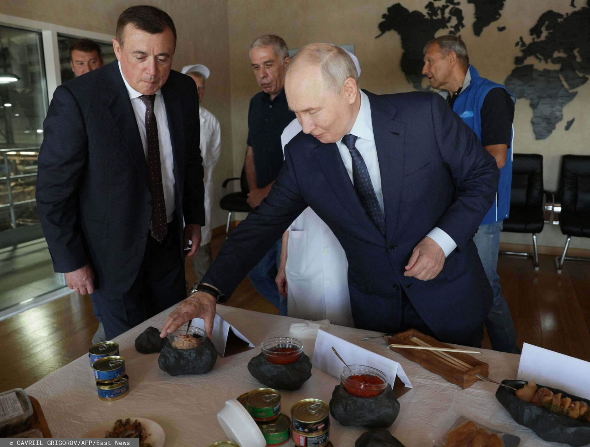 Putin wizytuje sporną wyspę. Japonia ostro protestuje