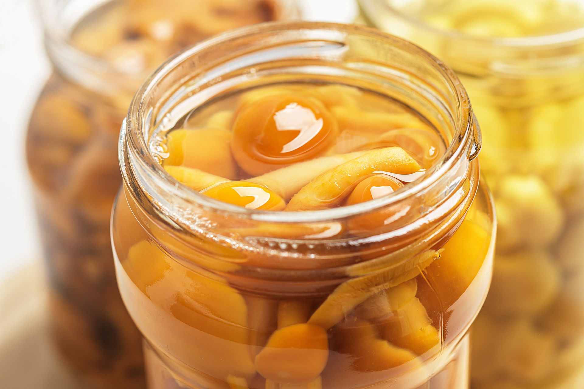 Wielu choćby nie patrzy w stronę tych grzybów. Do sałatek i sosu tatarskiego nie ma lepszych