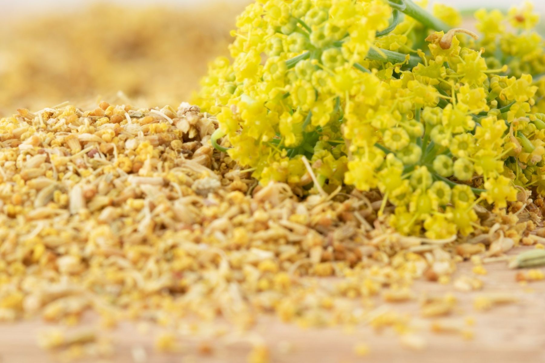 Nie rozmaryn i nie oregano. Ten włoski "pyłek" podkręca smak każdej pieczeni
