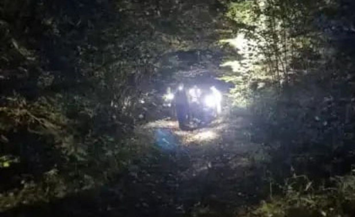 Zgubili się całą rodziną. Policjanci odnaleźli ich wystraszonych
