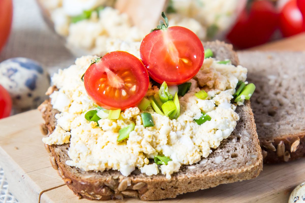 Używaj do kanapek, bo są lepsze od masła. Dostarczają witamin, wspierają serce i mózg