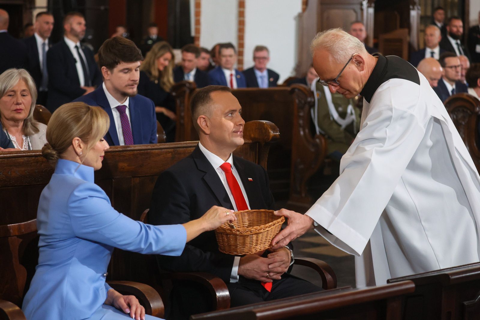 Hojny dar dla kościoła. Tyle Nawroccy dali na tacę