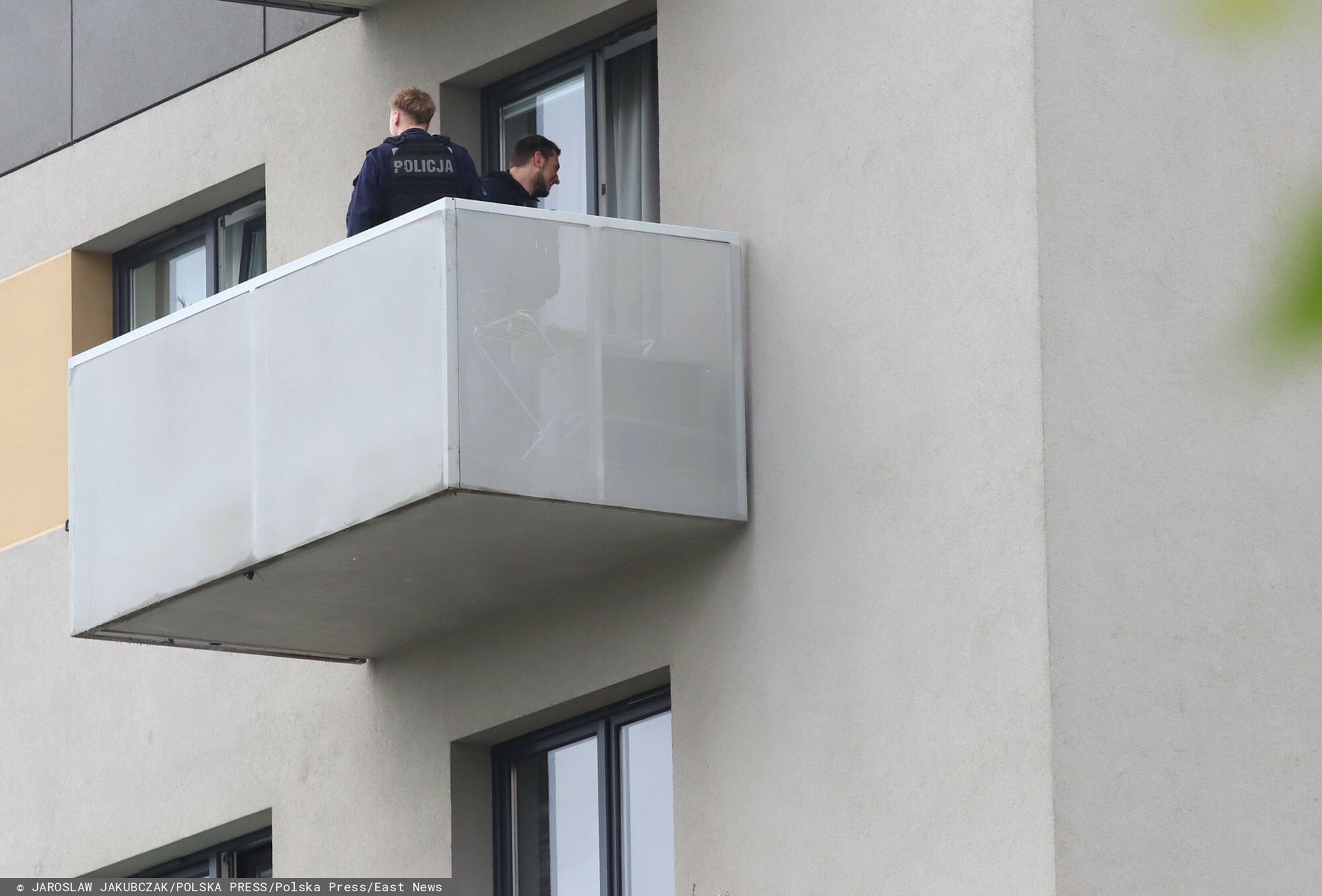 Tragiczny finał imprezy. 34-latek wypadł z balkonu. Nie przeżył
