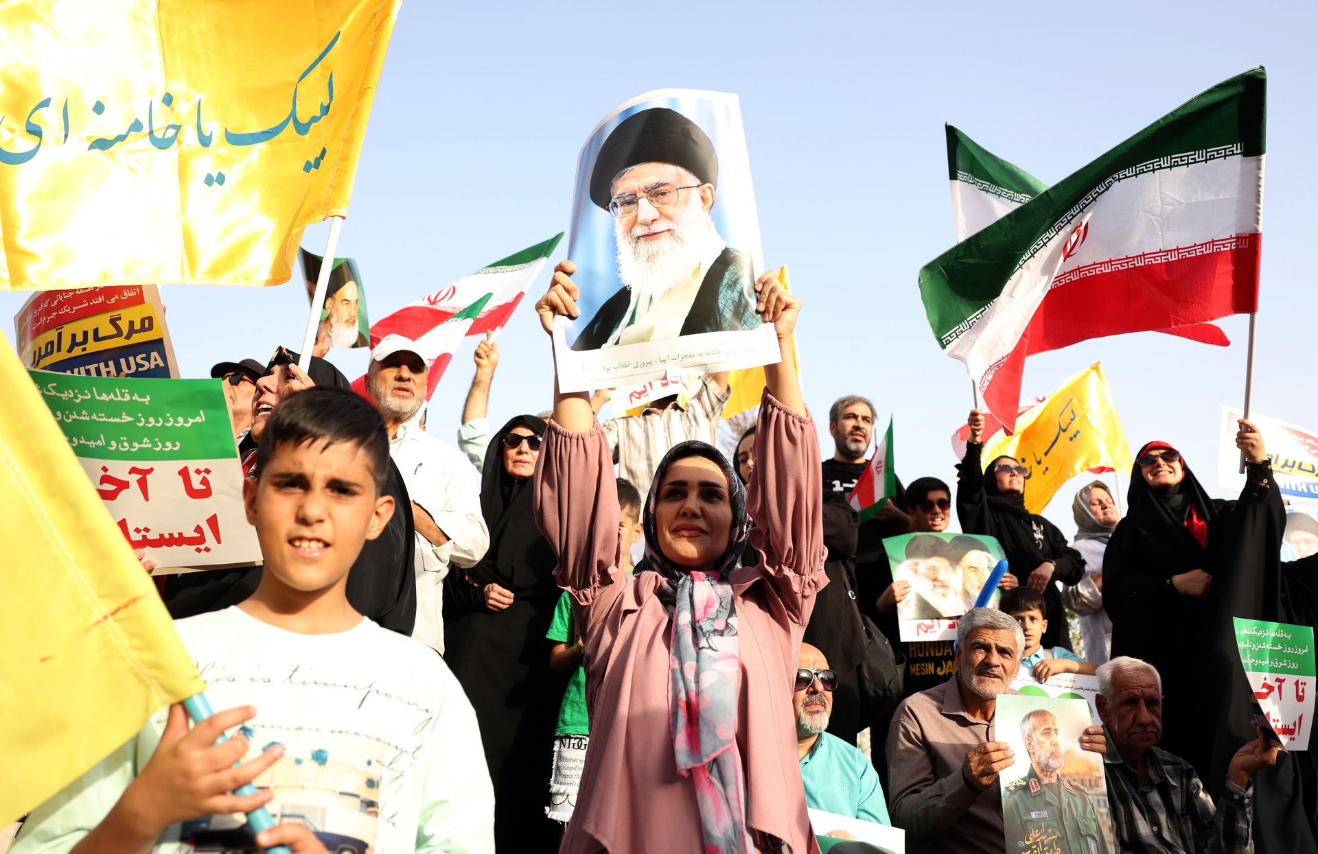 Działo się w nocy. "Historyczne zwycięstwo" i groźby wobec Iranu