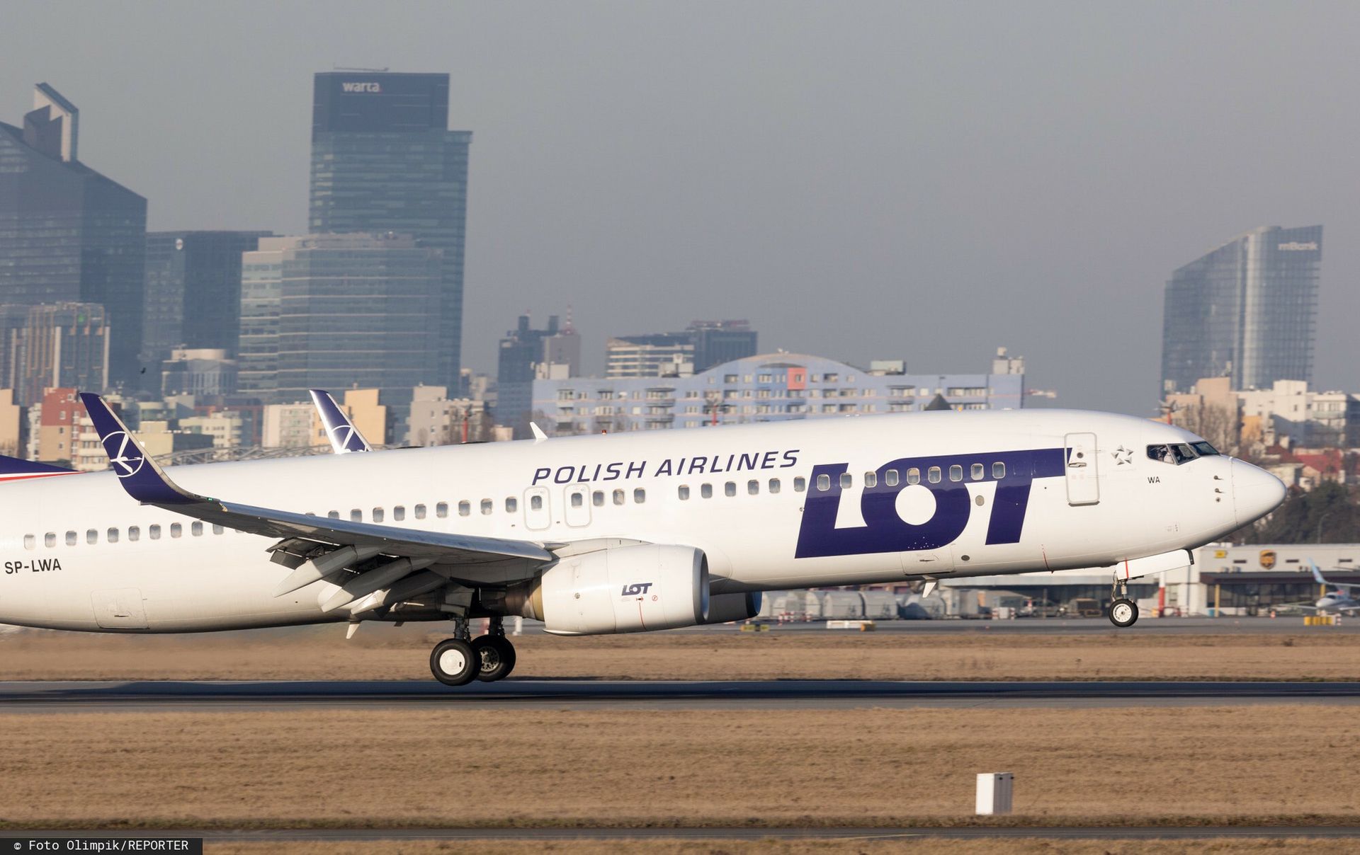 LOT odwołuje rejsy. Jest pilny komunikat