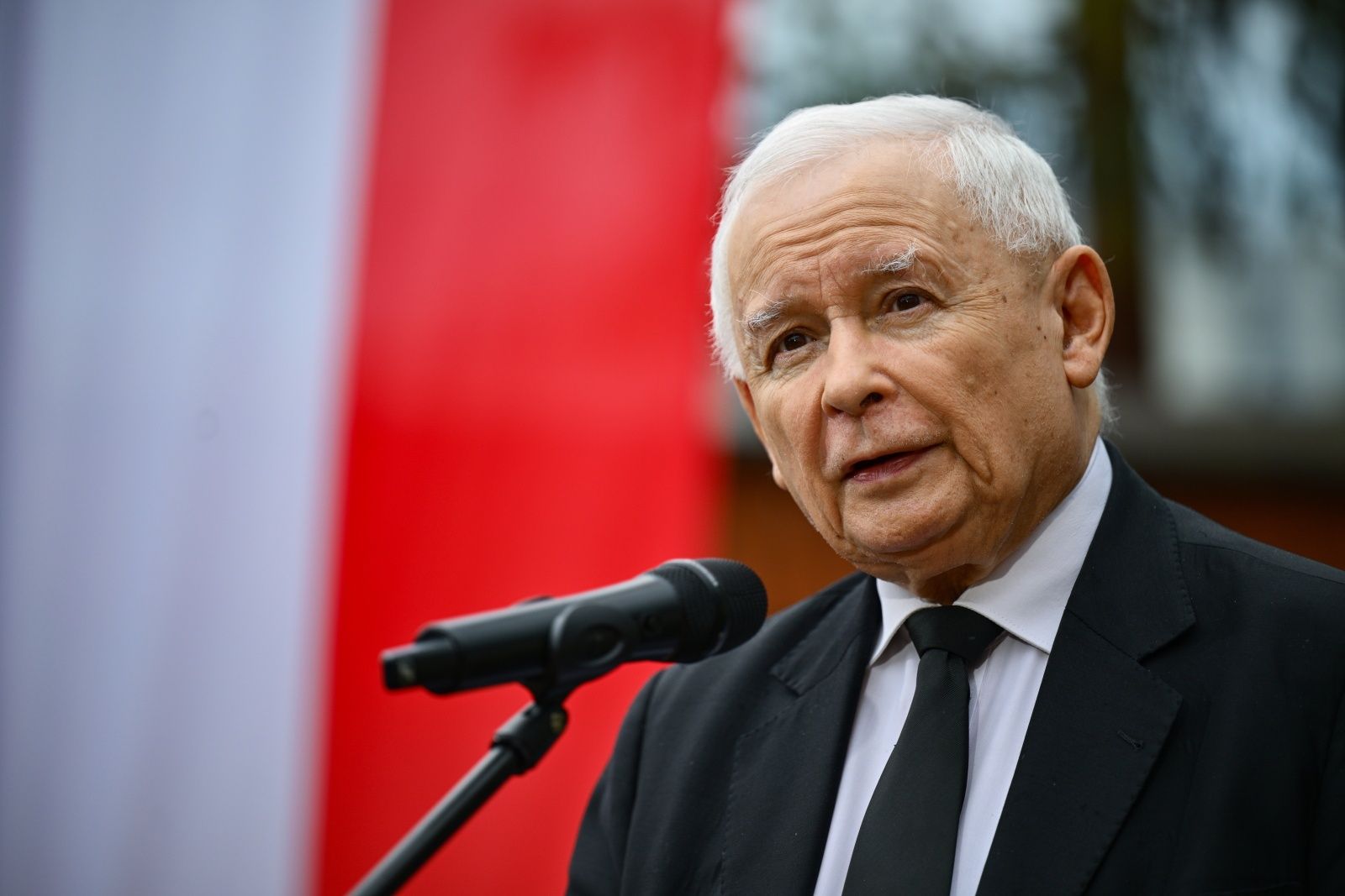 Kaczyński uderza w Morawieckiego. "Jest w dziwnym stanie"