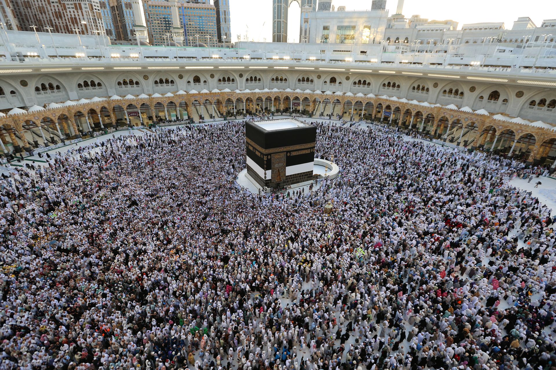 Tragiczne wydarzenia podczas hadżdżu. 13 Irańczyków nie żyje