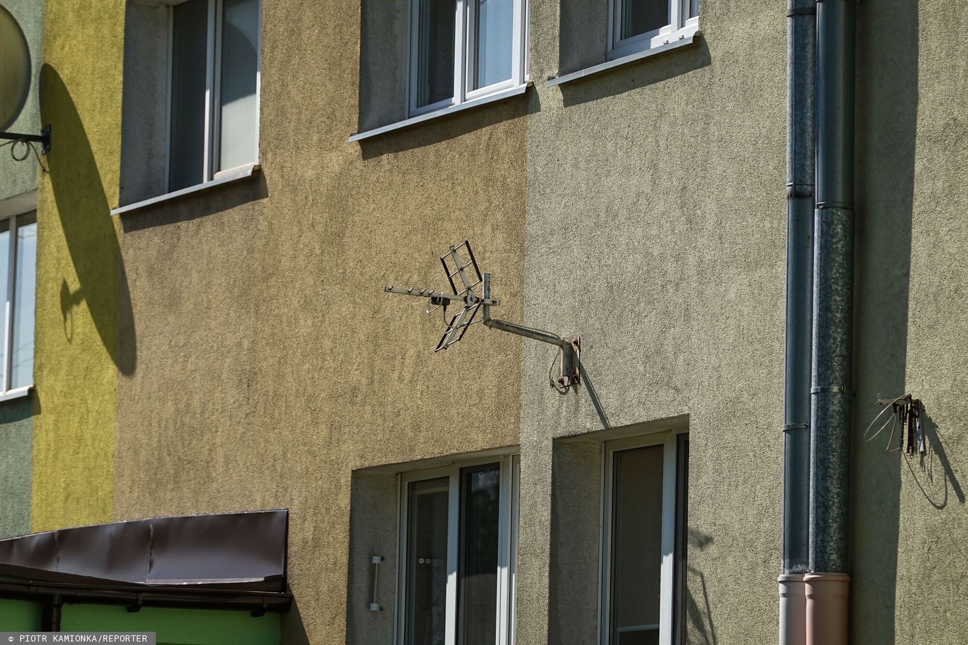 Spór w bloku na Śląsku. Mówią, iż wyniósł licznik prądu