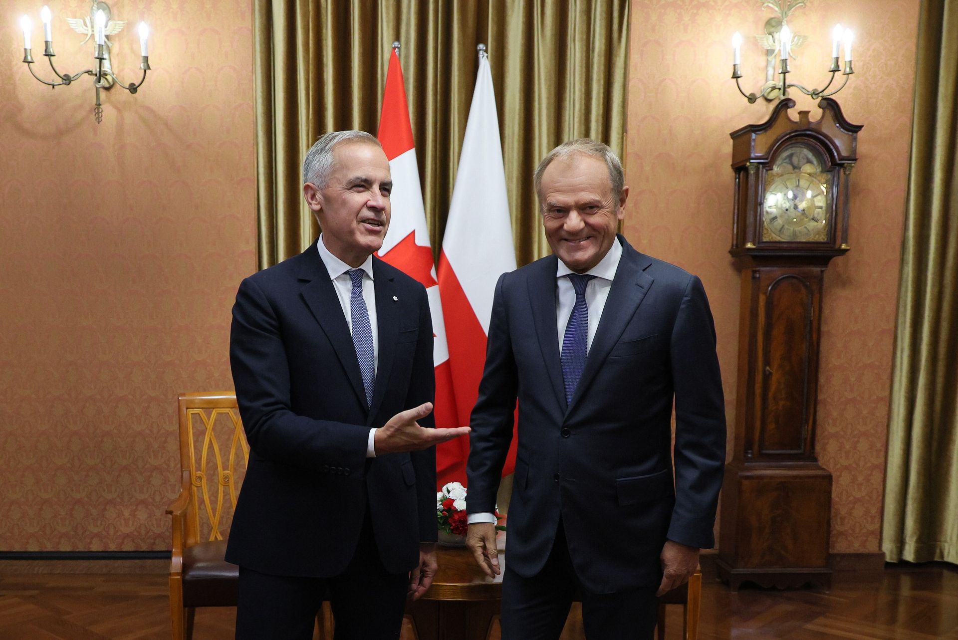 "Będziemy blisko współpracować". Tusk po spotkaniu z premierem Kanady