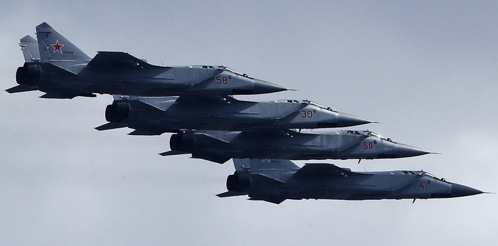 Rosja traci istotny atut. MiG-31 w konfrontacji z F-35 z myśliwego staje się zwierzyną